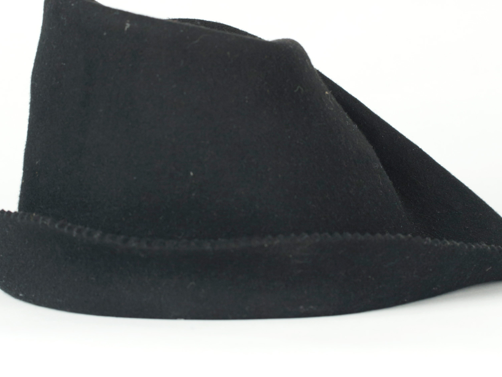 Untitled (hat)