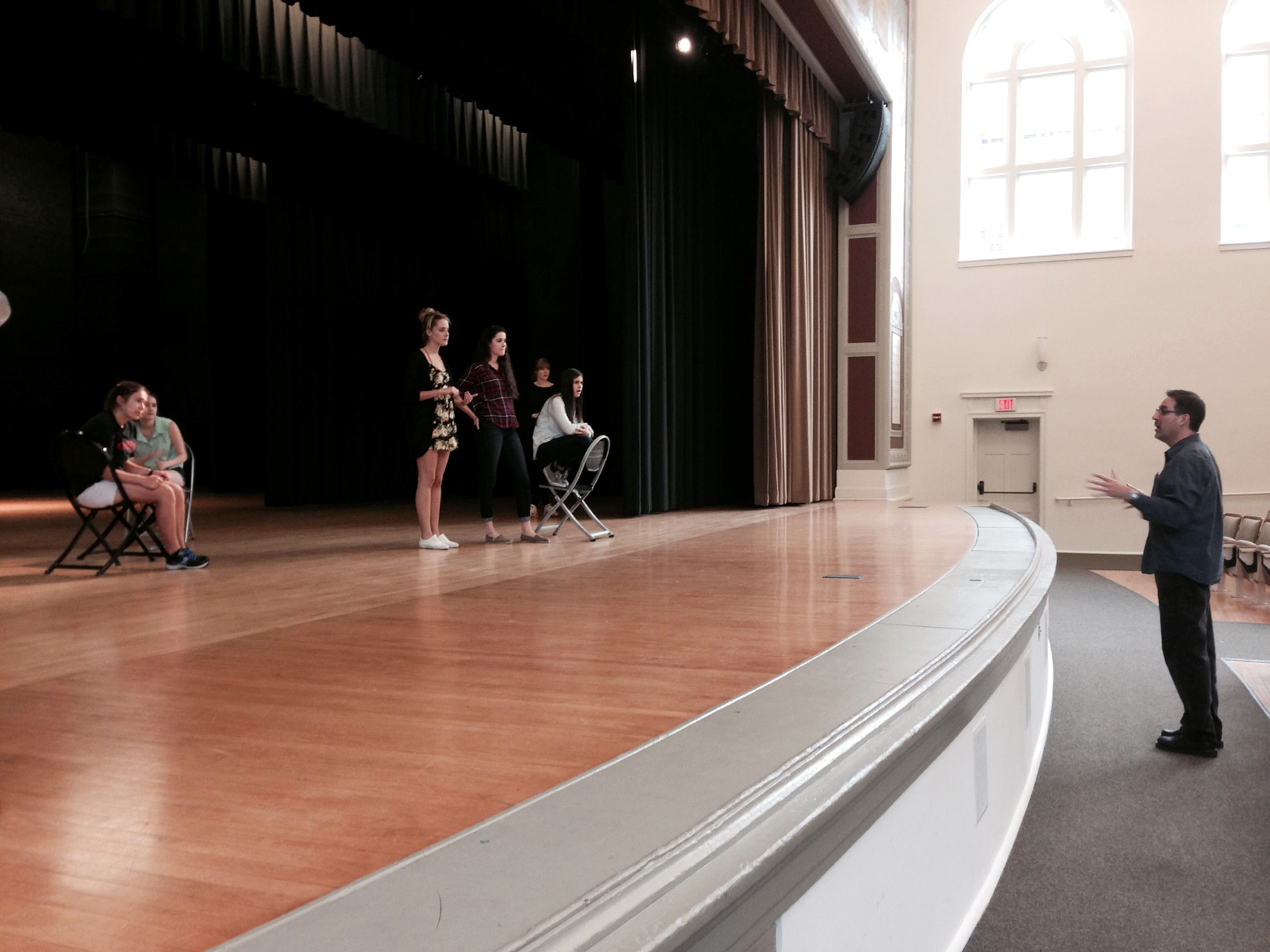 6Chix rehearsing
