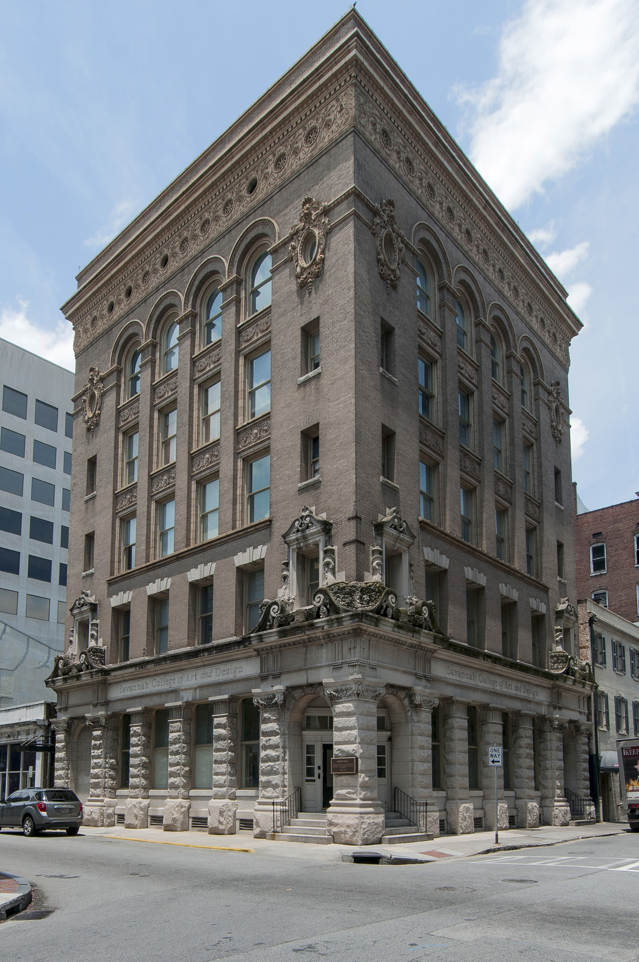 Exterior Propes Hall in Savannah