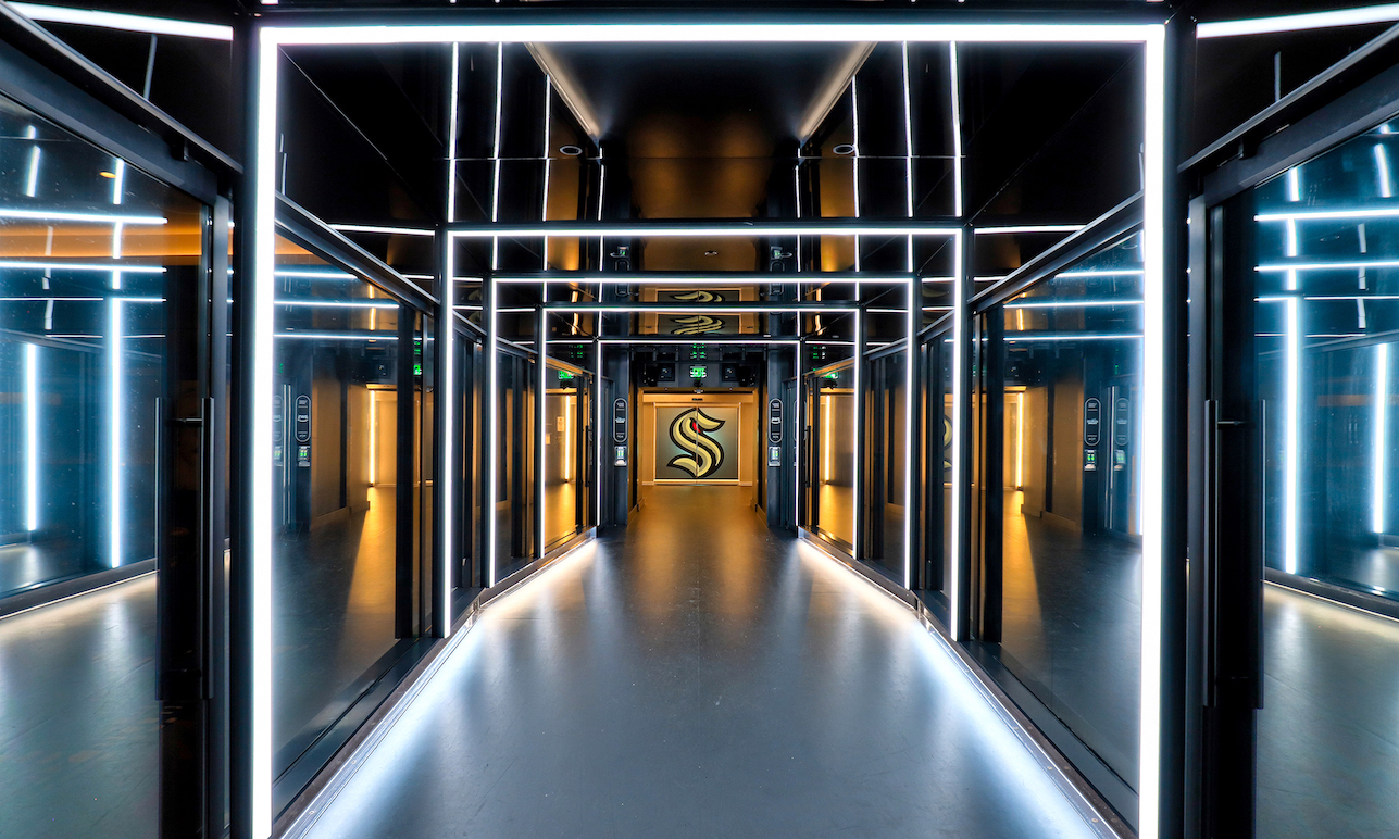 Players tunnel