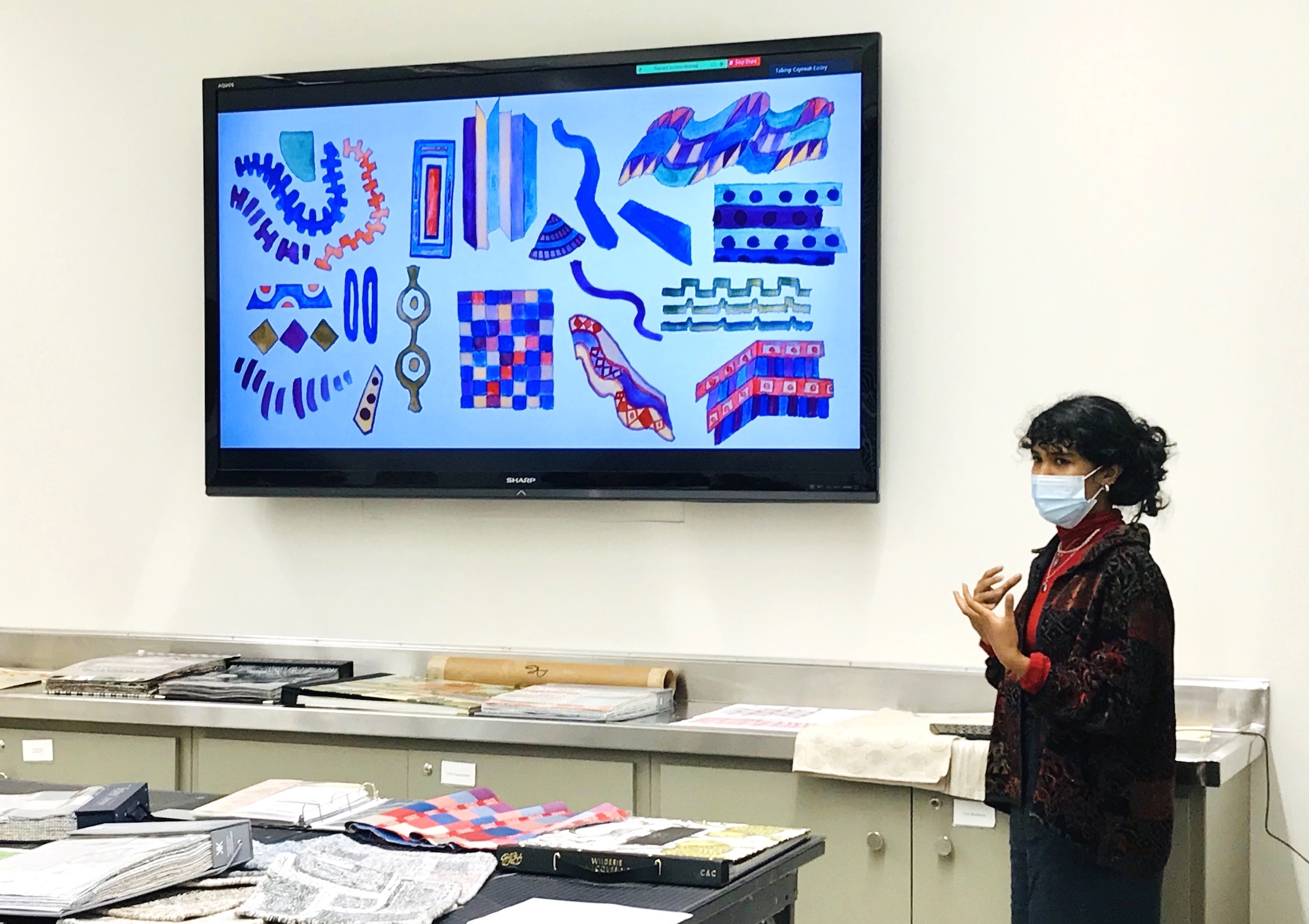 Saira Netto (B.F.A., fibers) presents her design.