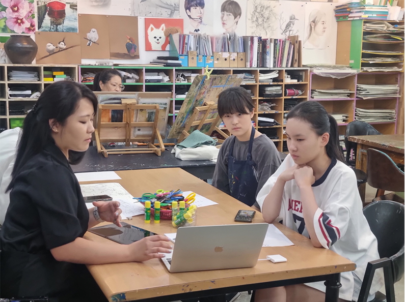 AeSun Jung classroom