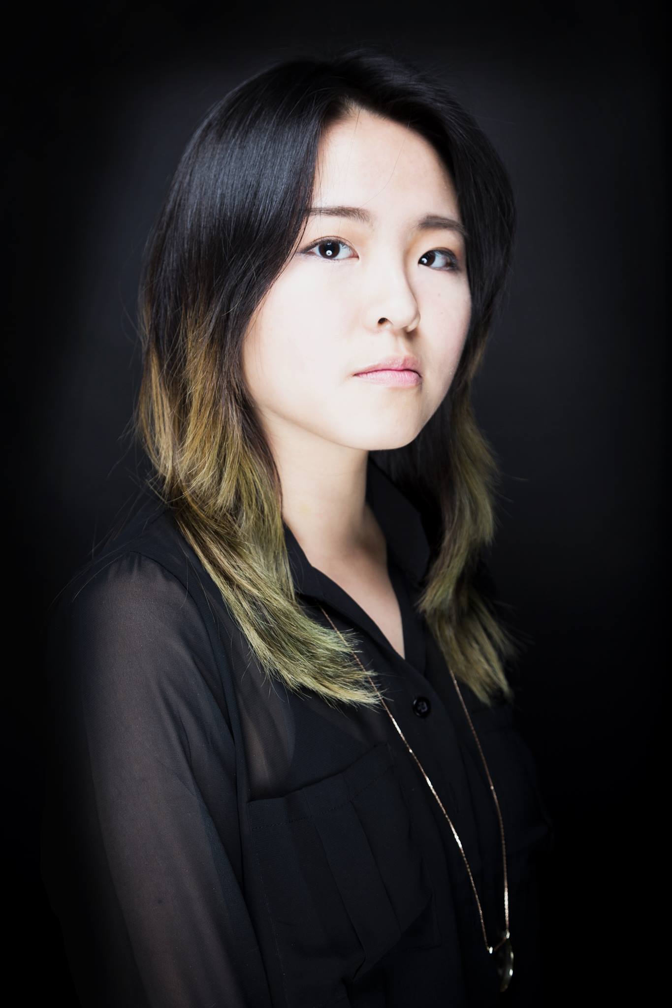 portrait of Jenn Lee