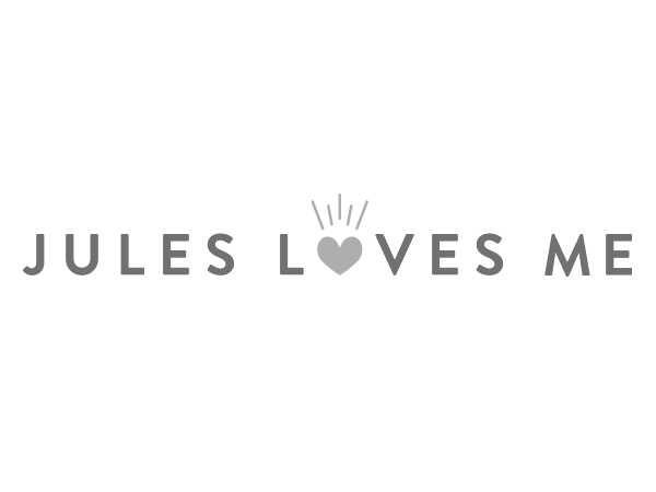 Jules Loves Me logo