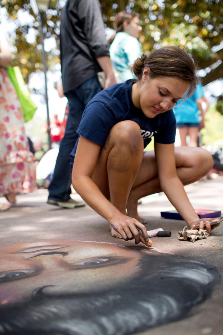 87331Sidewalk Arts Festival