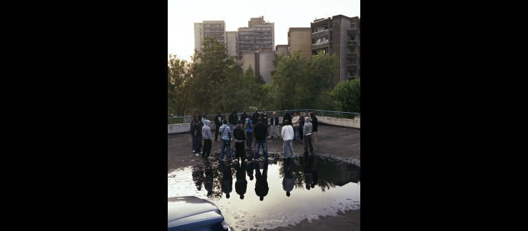 Mohamed Bourouissa, "Le miroir," digital C-print, 2006. 