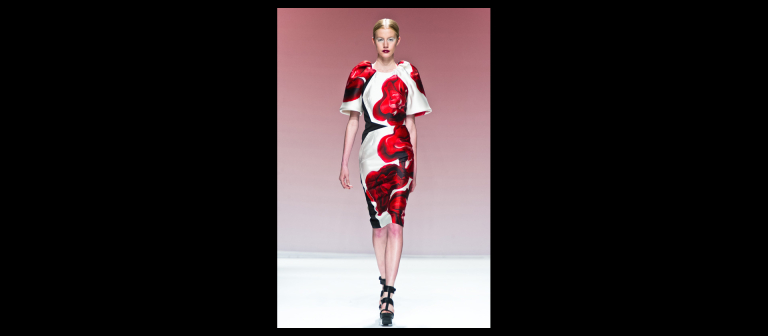 Bibhu Mohapatra, Vermillion and ivory imperial print dress with cleft detail and bell sleeves, Fall 2012. 
