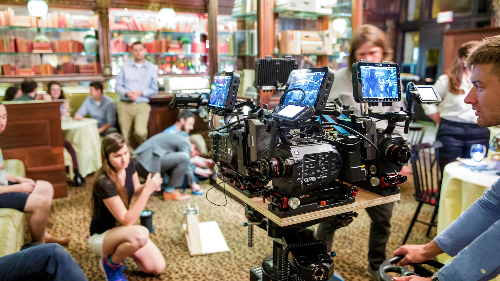 Behind the scenes 3