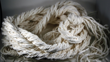 Hanna Allen rope close up