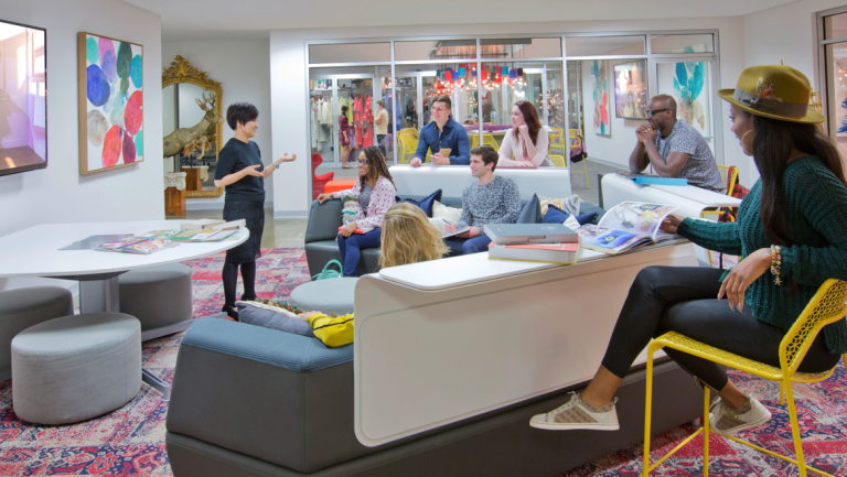 Students collaborate in Atlanta work room 