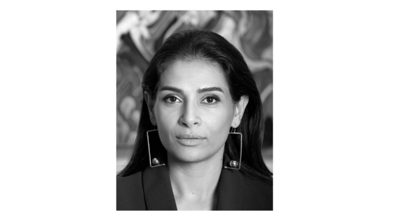 portrait of Mona Bozorgi