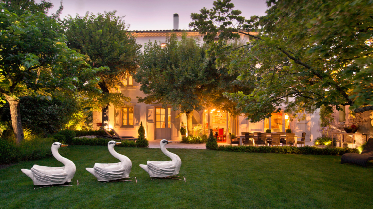 Acorn Cottage exterior lawn, SCAD Lacoste