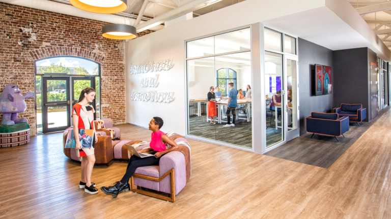 SCAD Savannah students gather in Clark Hall