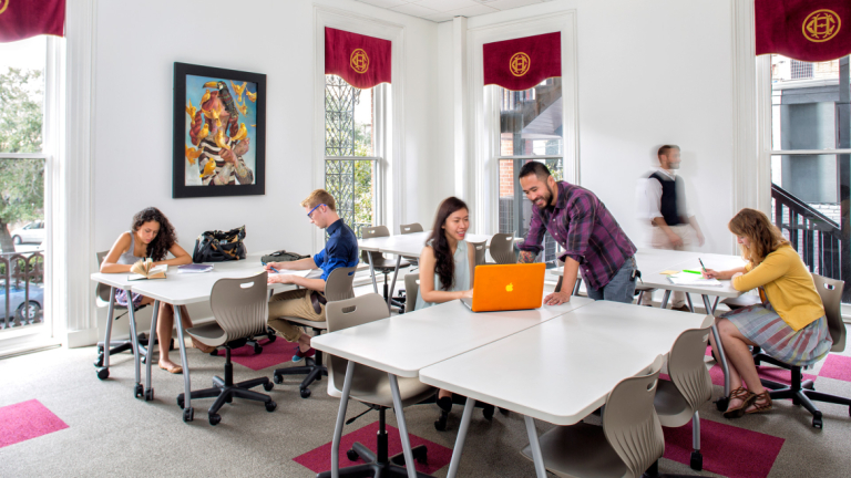 Luxury And Fashion Management Faculty Scad