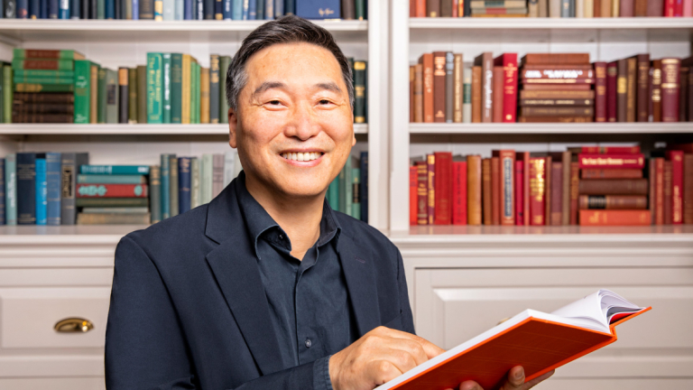 SCAD faculty portrait for SCADnow