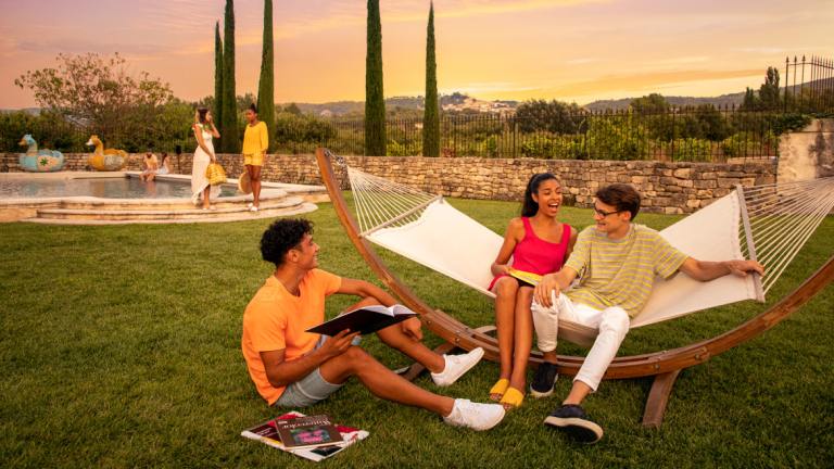 Lacoste Scenic Lifestyle
