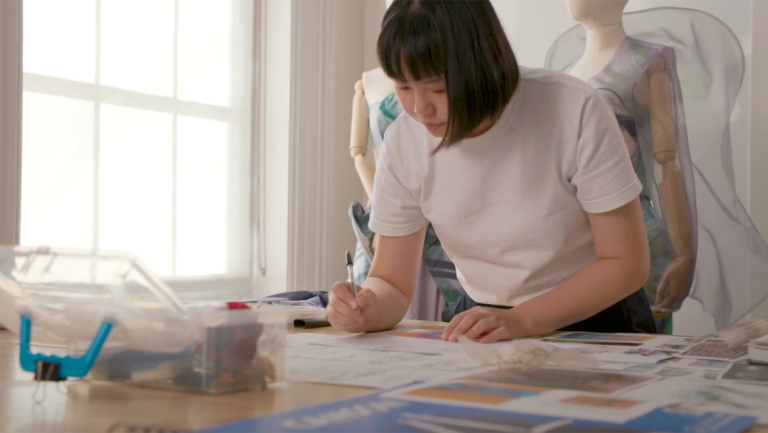 Play "Lei Zhang" video