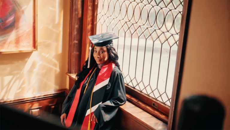 play Kourtney Iman King video