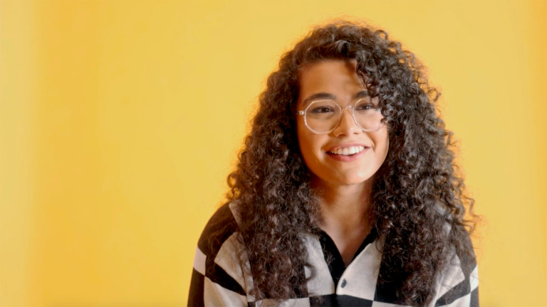 Play "Nitya Bellani" video