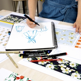 Watch video "SCADpro and Draper James launch Mommy & Me capsule collection"