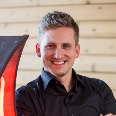 Graphic design alumnus Shandon Melvin