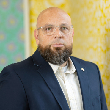 Owen Foster - استاد profile picture